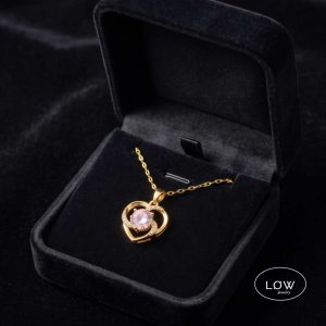 Love Heart Pendant Necklace with Zircon