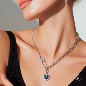 Noir Pin Heart Necklace Silver