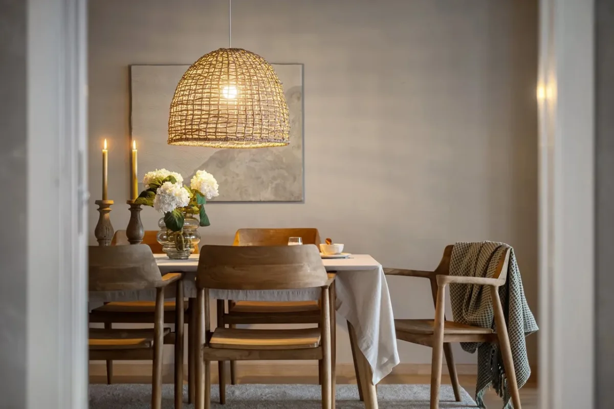 Spisestol i teak, natur Wikholmform